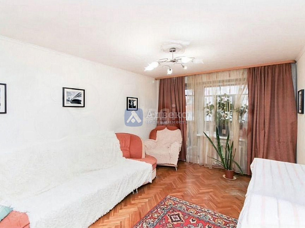 Квартира 4-комн., 104 м² Квартира 4-комн., 104 м²