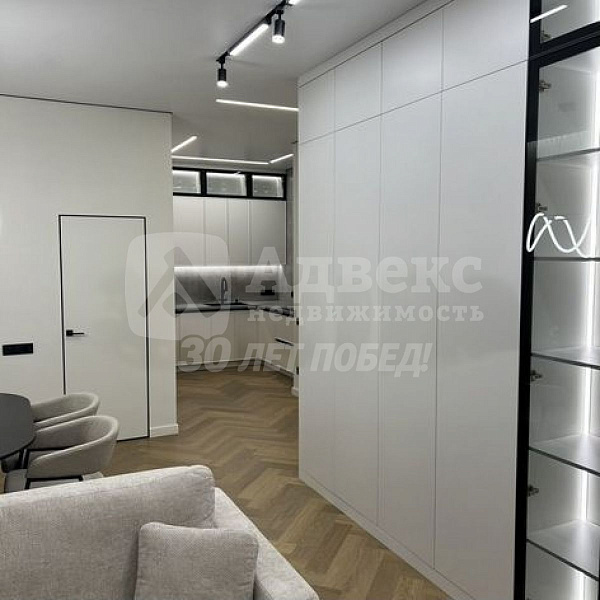 Квартира 2-комн., 82 м²