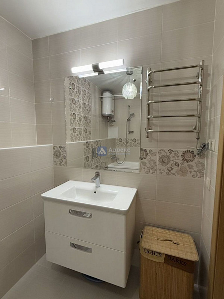 Квартира 3-комн., 72 м²