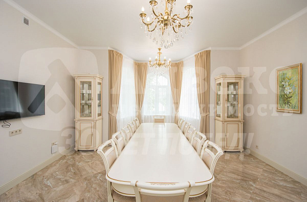 Дом, 410 кв.м.