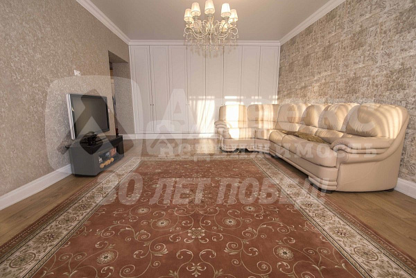 Квартира 3-комн., 105.4 м²