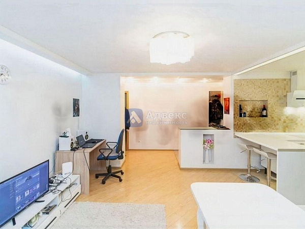 Квартира 4-комн., 74.6 м²