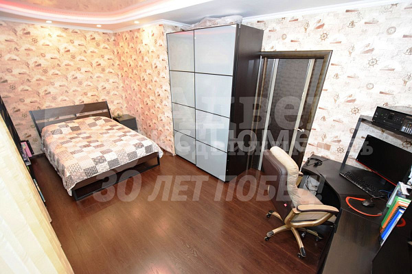 Квартира 3-комн., 100.6 м²