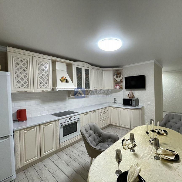 Квартира 3-комн., 92 м²