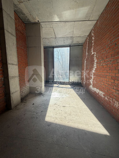 Офисные помещения 273.2 м²