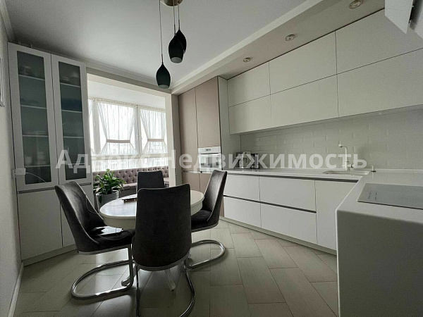 Квартира 3-комн., 82 м²