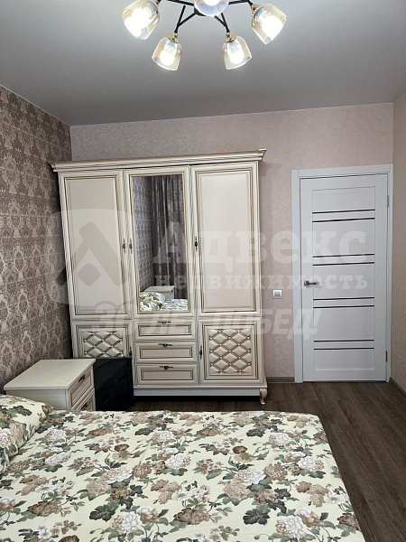 Квартира 2-комн., 65 м²