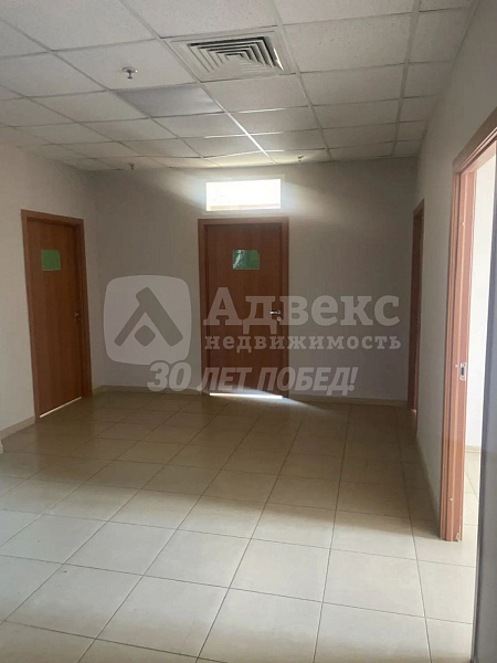 Идеальное помещение для вашего бизнеса! 

Предлагаем в аренду офисные помещения площадью 180 кв.м. на 2 этаже здания. В вашем распоряжении будет 7 комнат, которые предназначены для офисных рабочих мест, переговорных, и других функциональных зон. 

Мы пред