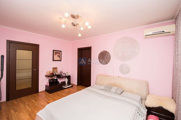 Квартира 3-комн., 96.2 м²