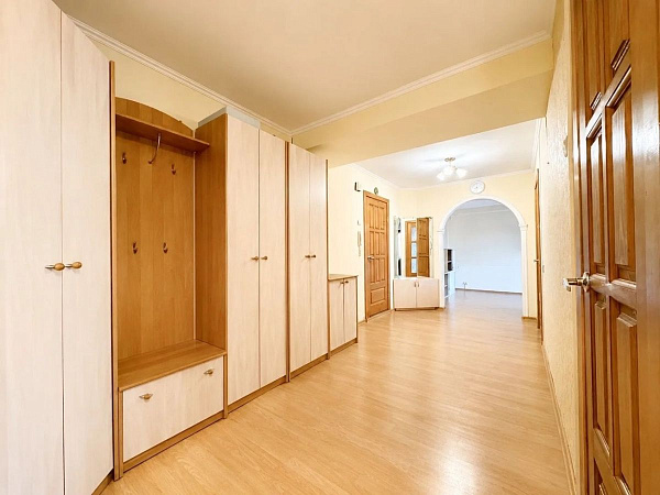 4-к квартира, 83 кв.м.