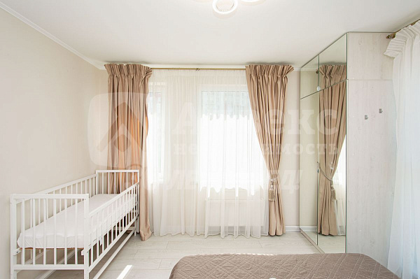 Квартира 3-комн., 75 м²