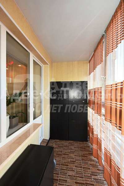 Квартира 3-комн., 100.6 м²