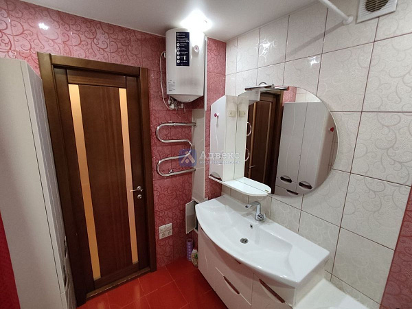 Квартира 3-комн., 92 м² Квартира 3-комн., 92 м²