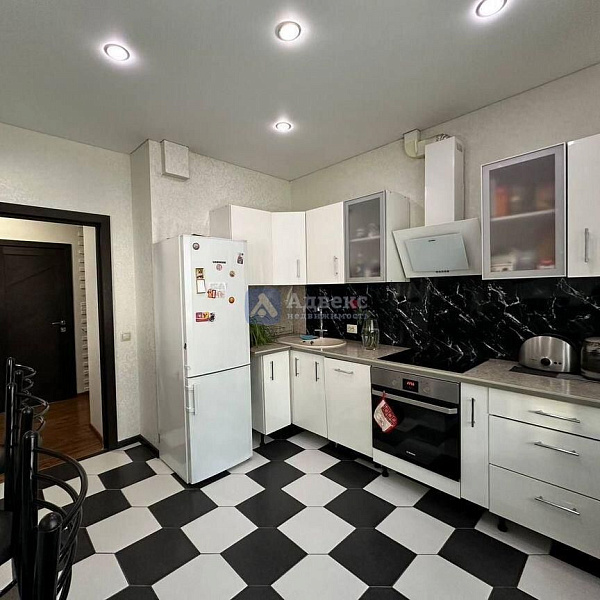 Квартира 2-комн., 60 м²