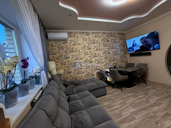 2-к квартира, 60 кв.м. 2-к квартира, 60 кв.м.
