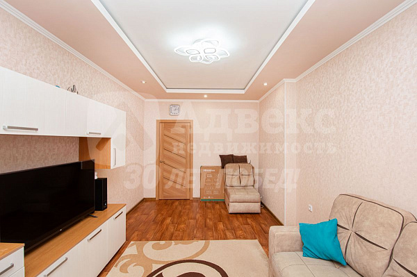 Квартира 2-комн., 64 м²