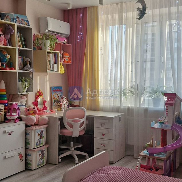 Квартира 4-комн., 128 м²