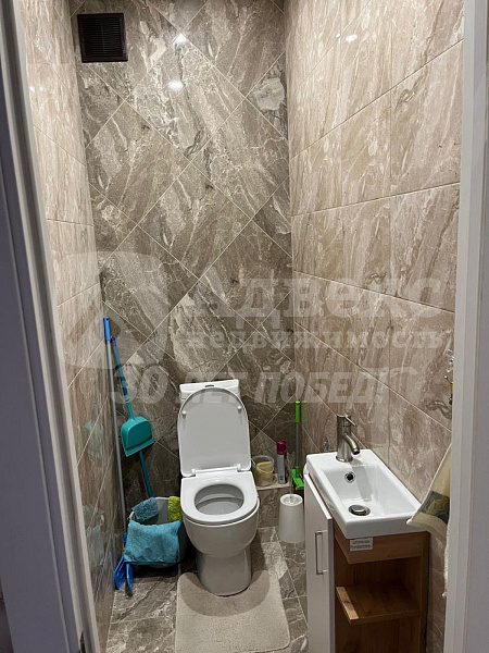 Квартира 2-комн., 65 м²
