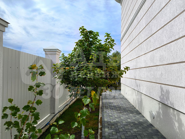 Коттедж 410 м²