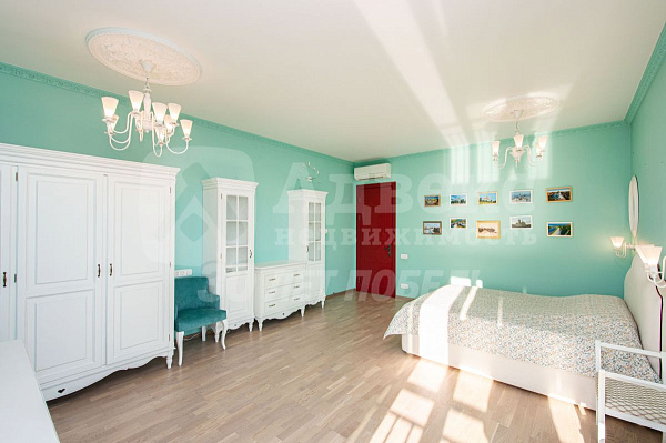 Квартира 2-комн., 90.6 м²
