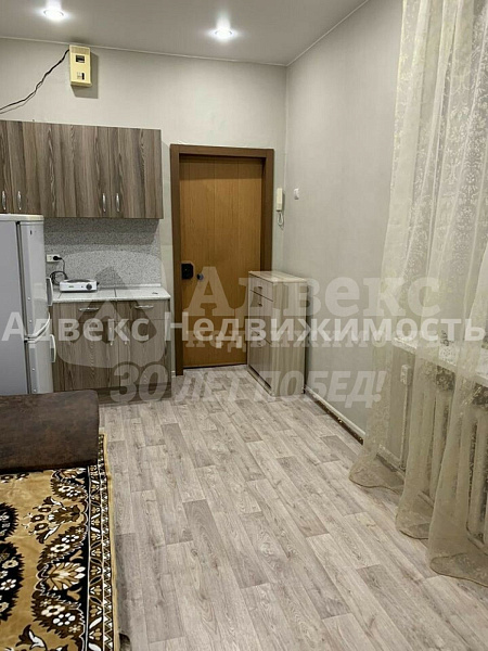 Комната 12.3 м²