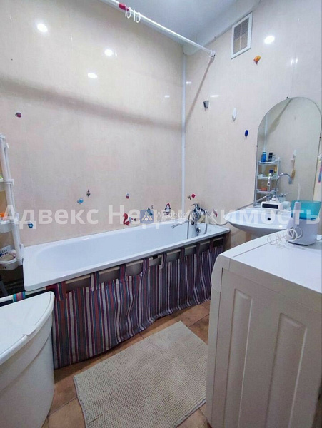 Квартира 2-комн., 64 м²