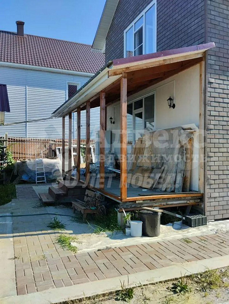 Коттедж 100 м²