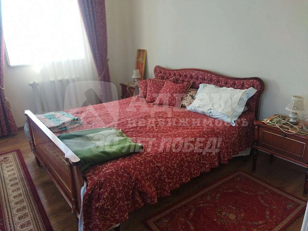 Коттедж 347.9 м²