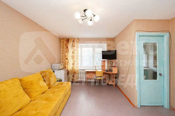 Квартира 3-комн., 55 м²