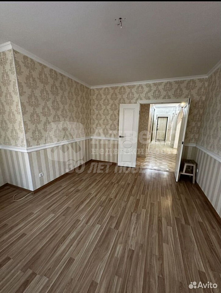 Квартира 4-комн., 121.6 м²