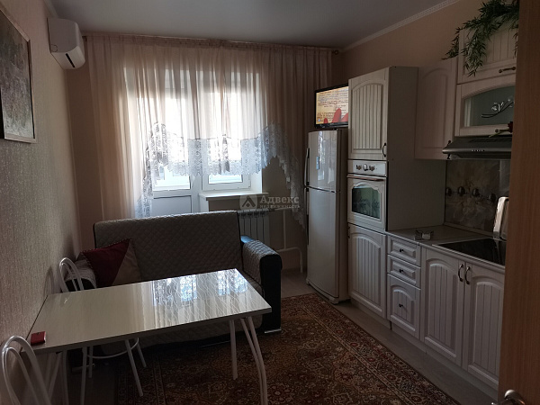 Квартира 1-комн., 42 м²