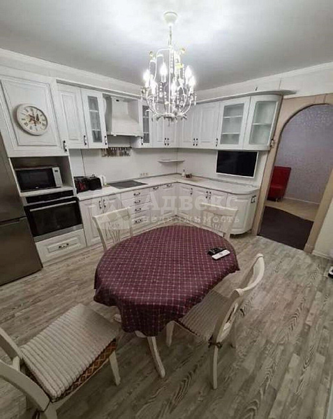 Квартира 4-комн., 110.5 м²