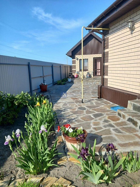 Коттедж 200 м²