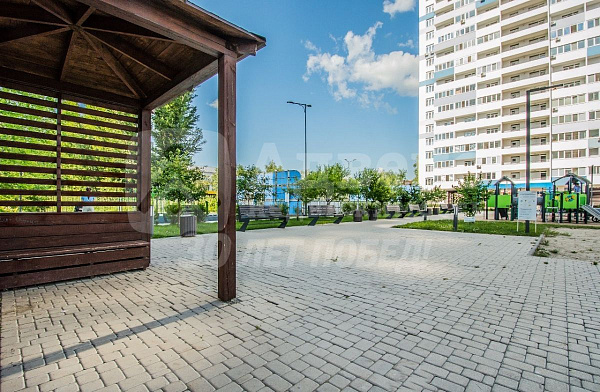 Квартира 2-комн., 80 м²