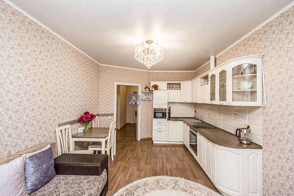 Квартира 2-комн., 62 м² Квартира 2-комн., 62 м²