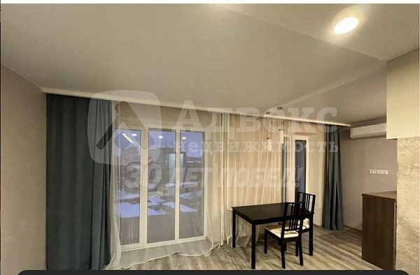 Квартира 2-комн., 65 м²