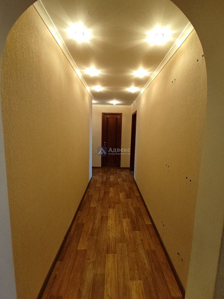 Квартира 3-комн., 92 м² Квартира 3-комн., 92 м²