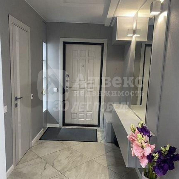 Квартира 3-комн., 92.7 м²