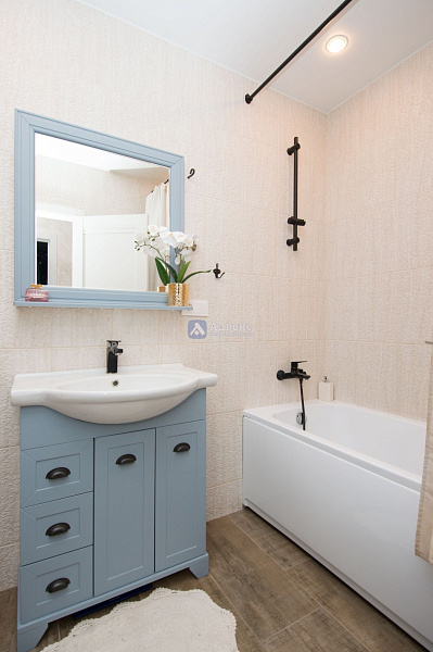 Квартира 3-комн., 80 м² Квартира 3-комн., 80 м²