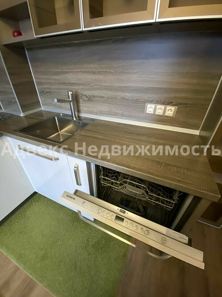 Квартира 3-комн., 85 м²