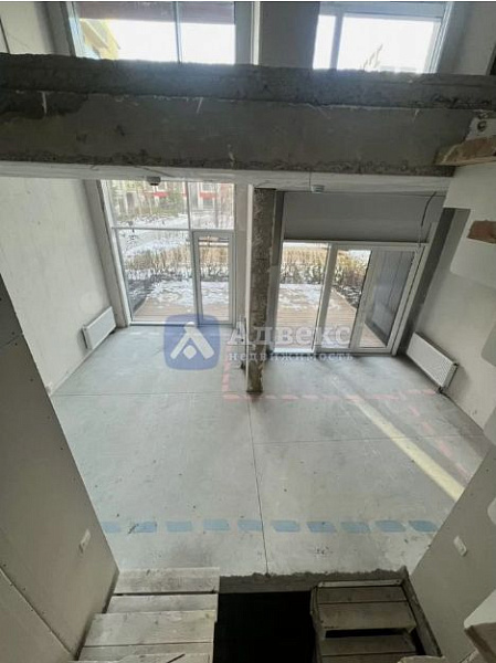 Квартира 3-комн., 166.8 м²