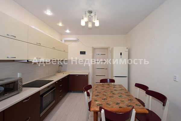 Квартира 3-комн., 83 м²