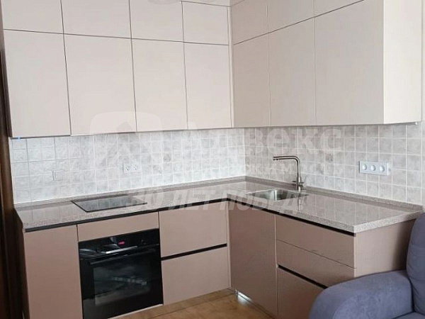 2-к квартира, 76 кв.м.