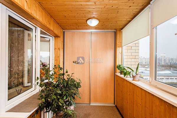 2-к квартира, 74 кв.м.