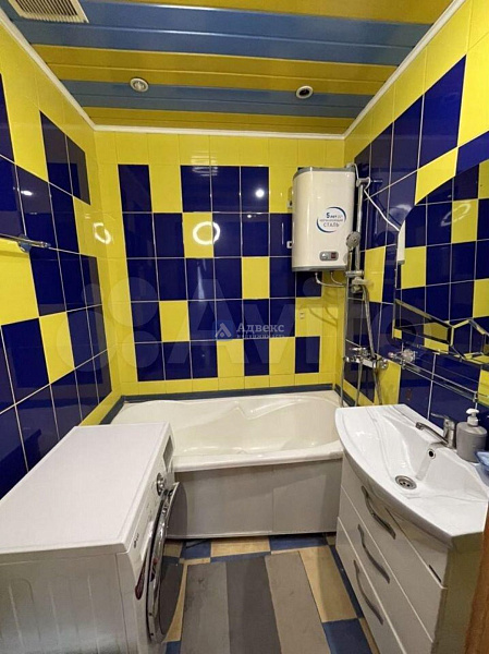 Квартира 3-комн., 82 м²