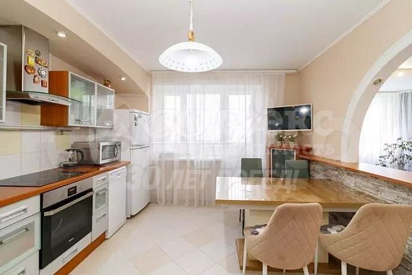 3-к квартира, 96 кв.м.