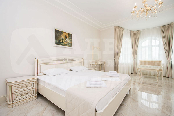 Дом, 410 кв.м.