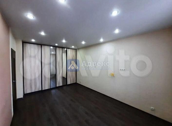 Квартира 1-комн., 42.2 м² Квартира 1-комн., 42.2 м²