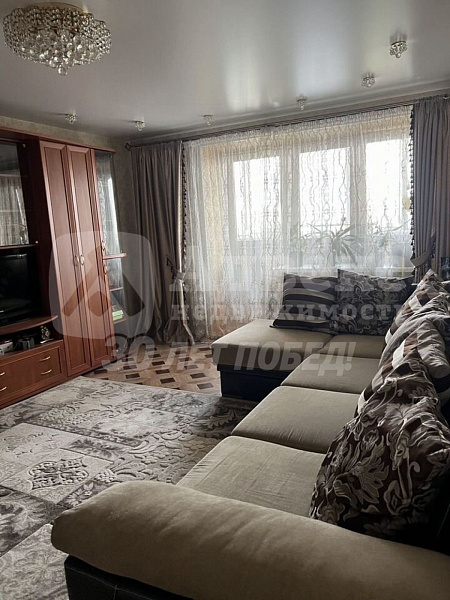 Квартира 3-комн., 89.9 м²