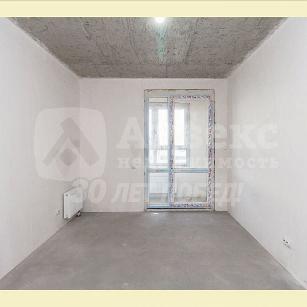 Квартира 3-комн., 90 м²